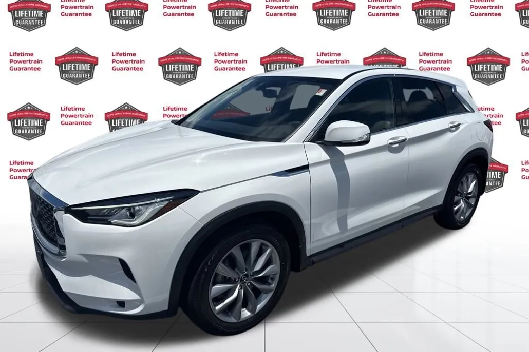 2022 Infiniti QX50 Luxe photo 1