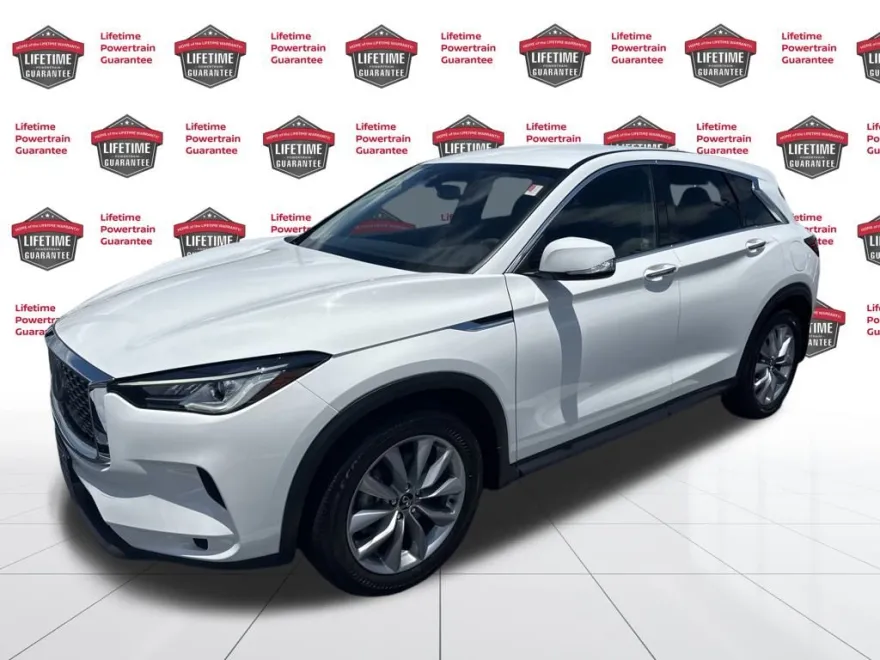 2022 Infiniti QX50 Luxe photo 1