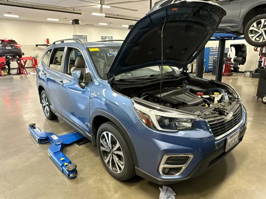 2021 Subaru Forester Limited photo 1