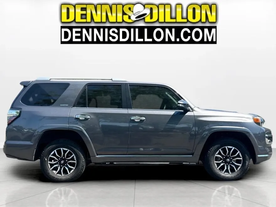 2022 Toyota 4Runner Limited photo 1