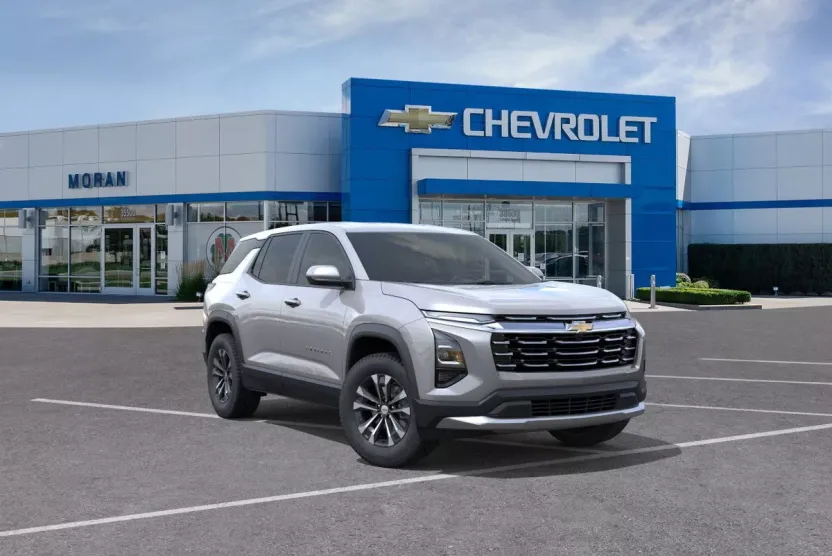 2026 Chevrolet Equinox LT photo 1