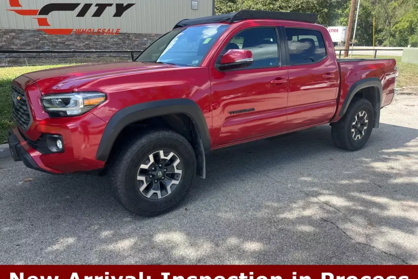 2021 Toyota Tacoma TRD Off-Road photo 1