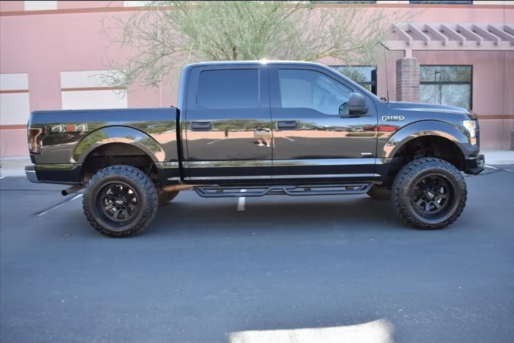 2015 Ford F-150 XLT photo 1