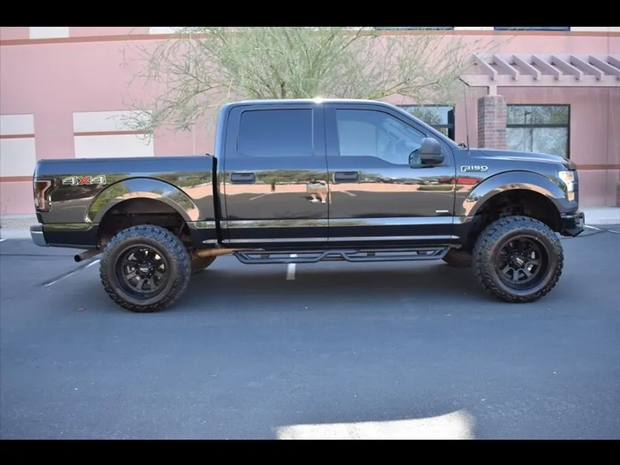 2015 Ford F-150 XLT photo 1
