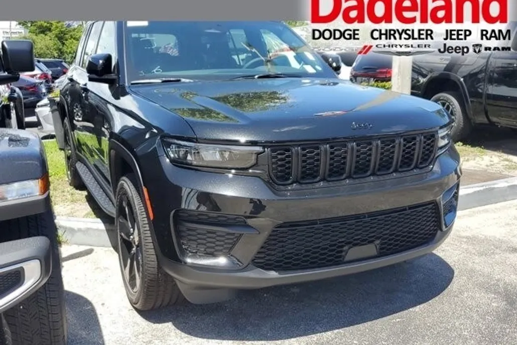 2024 Jeep Grand Cherokee Altitude X photo 1