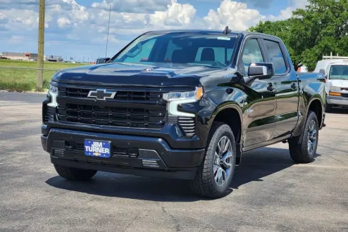 2025 Chevrolet Silverado 1500 RST photo 2