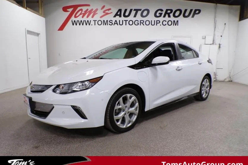 2018 Chevrolet Volt Premier photo 1