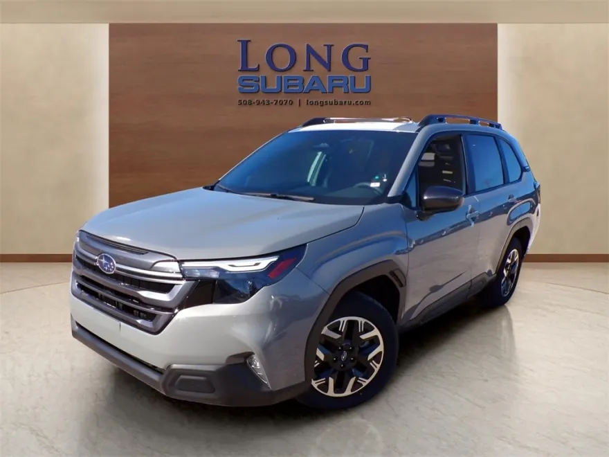 2025 Subaru Forester Premium photo 1