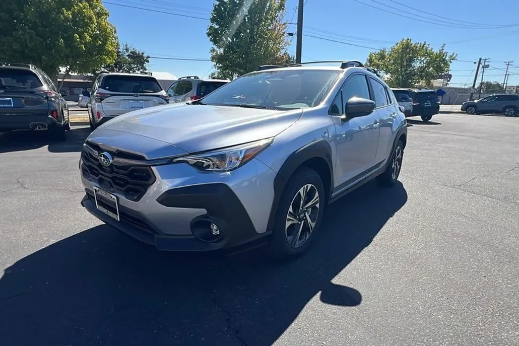 2025 Subaru Crosstrek Premium photo 1