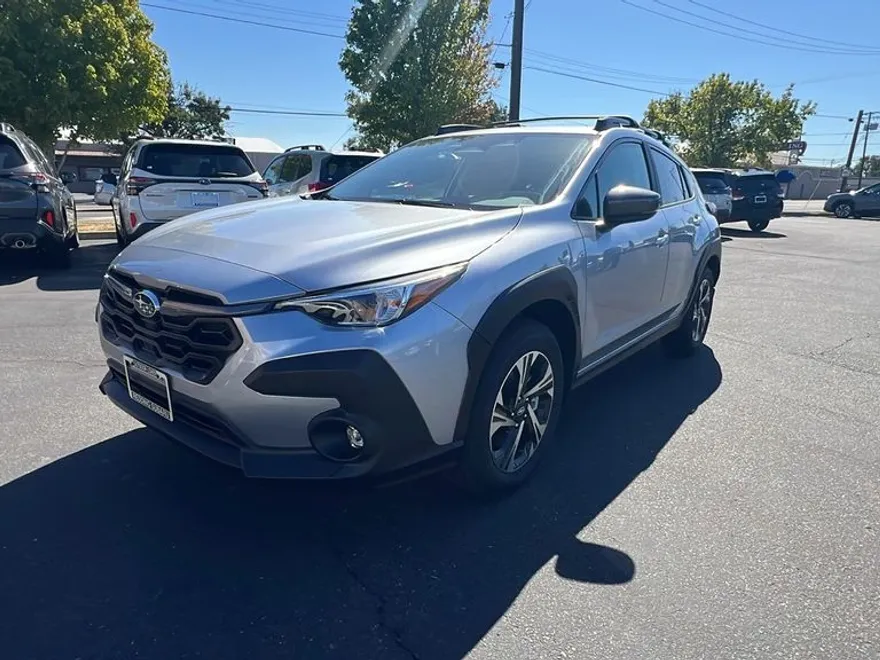 2025 Subaru Crosstrek Premium photo 1