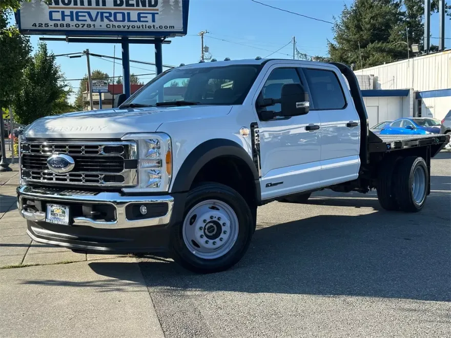 2023 Ford F-450 photo 1