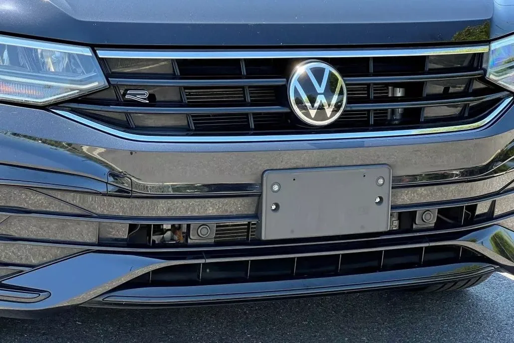 2022 Volkswagen Tiguan SE R-Line Black photo 1
