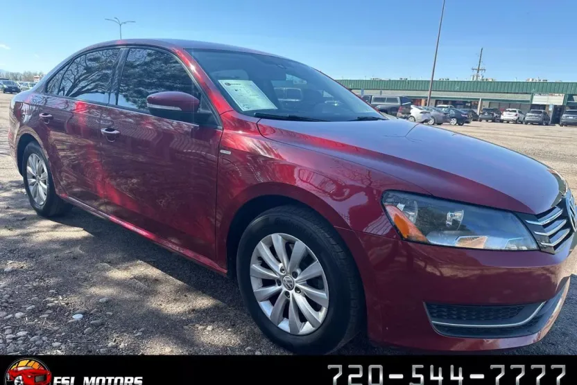 2015 Volkswagen Passat Wolfsburg Edition photo 1
