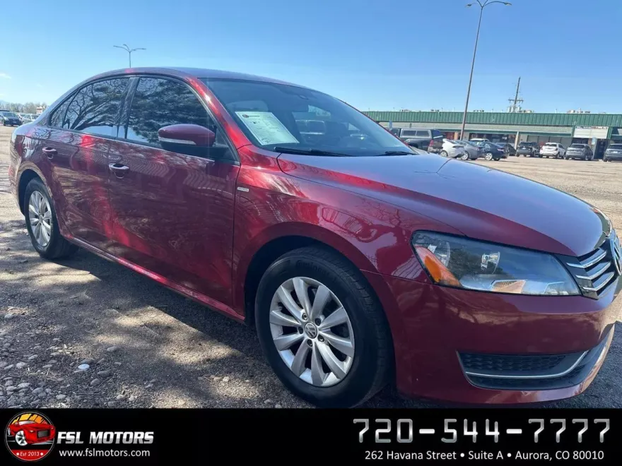 2015 Volkswagen Passat Wolfsburg Edition photo 1