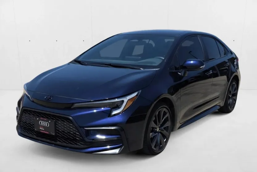 2024 Toyota Corolla SE photo 1