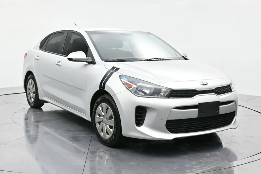 2020 Kia Rio LX photo 1