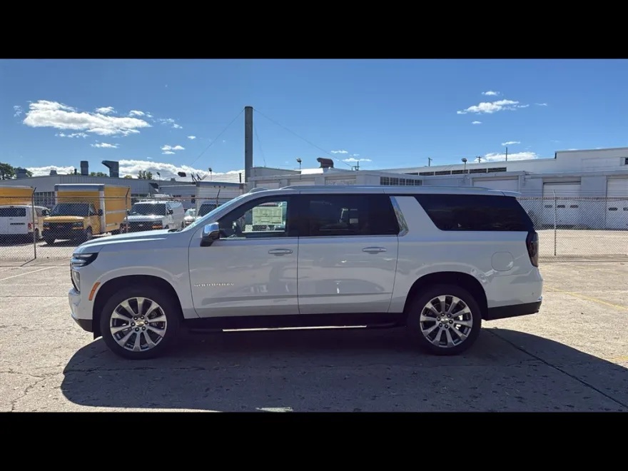 2026 Chevrolet Suburban Premier photo 1
