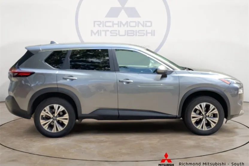 2023 Nissan Rogue SV photo 1