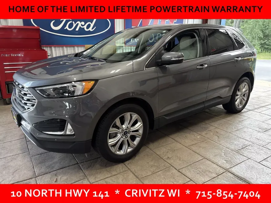 2022 Ford Edge Titanium photo 1