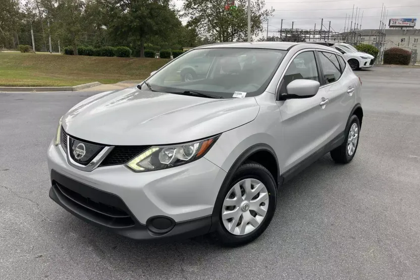 2019 Nissan Rogue Sport S photo 1