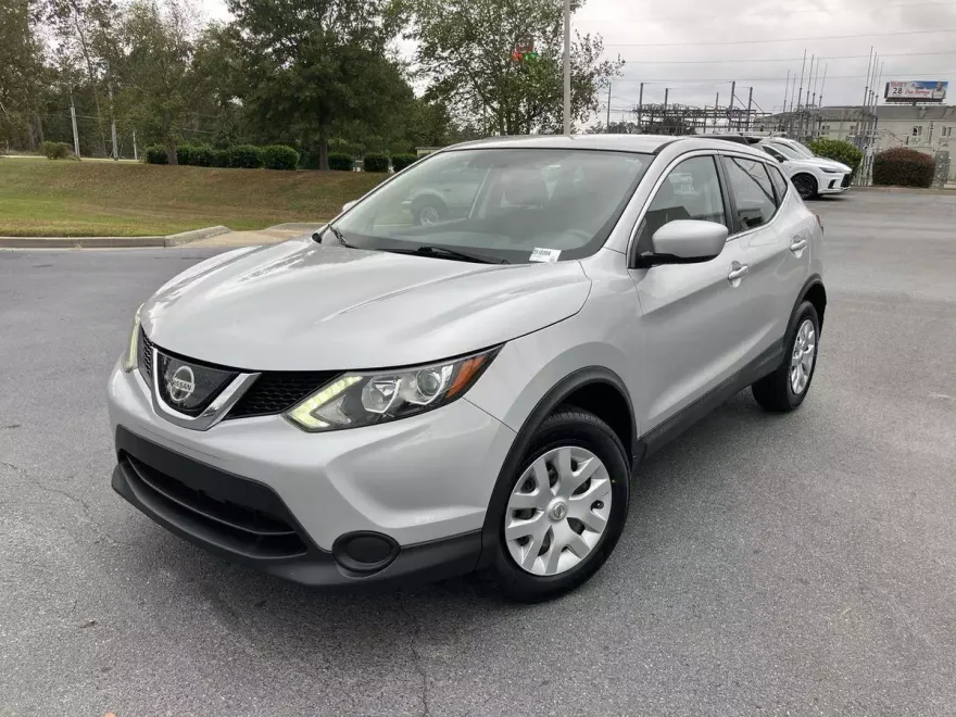 2019 Nissan Rogue Sport S photo 1