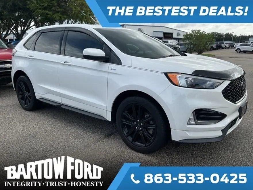 2022 Ford Edge ST photo 1