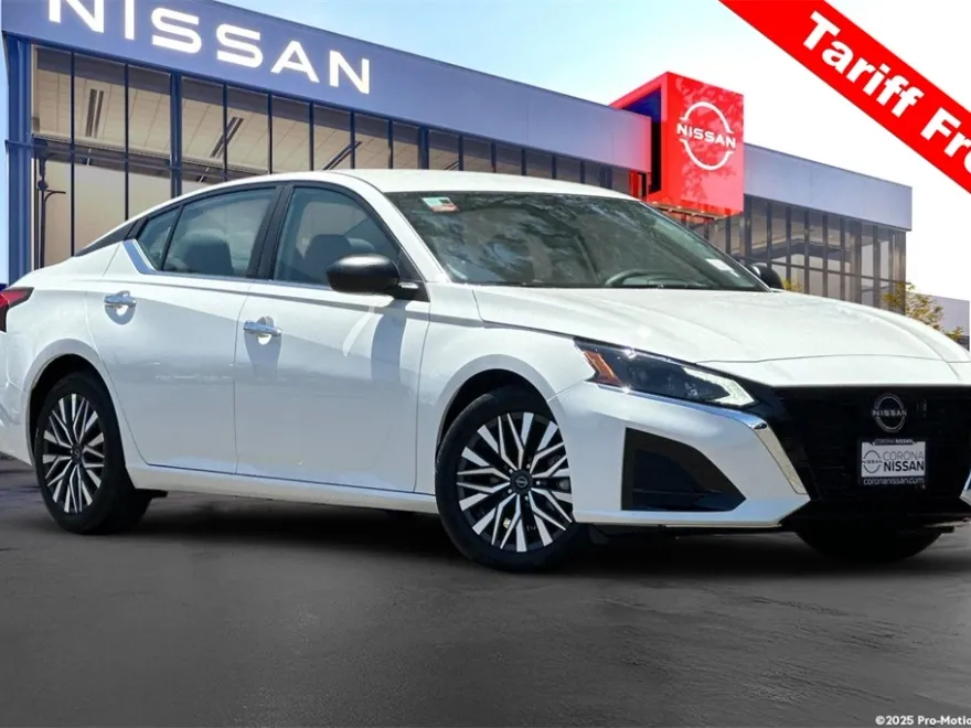 2025 Nissan Altima 2.5 SV photo 1