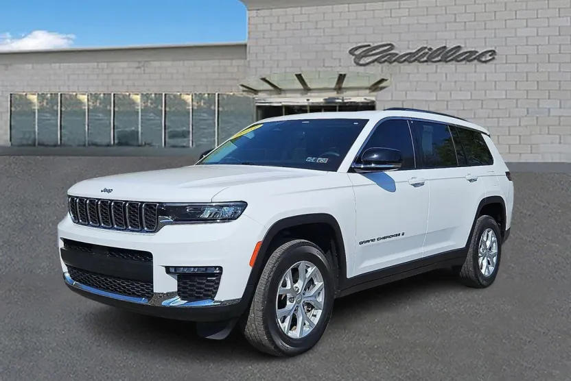 2023 Jeep Grand Cherokee Limited photo 1