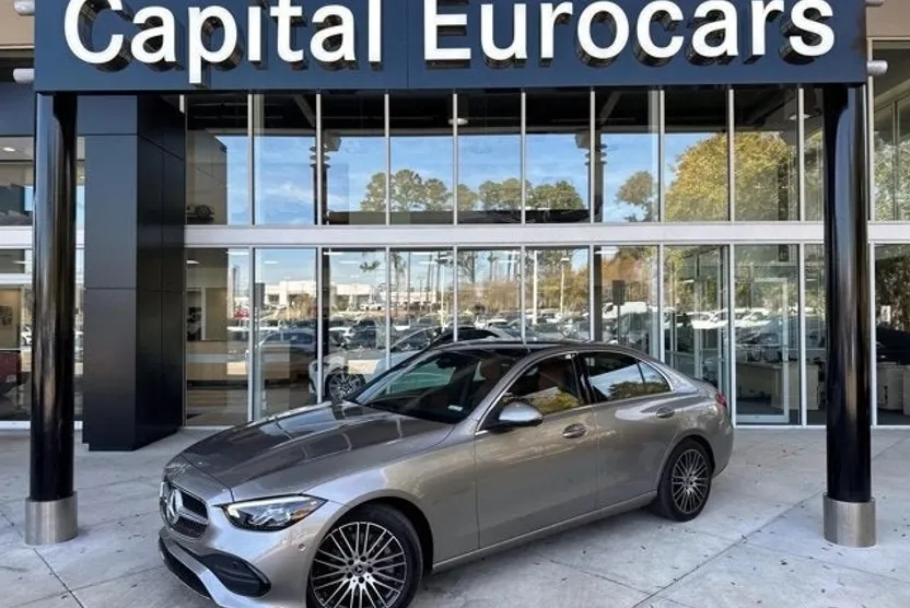 2024 Mercedes Benz C Sedan 300 photo 1