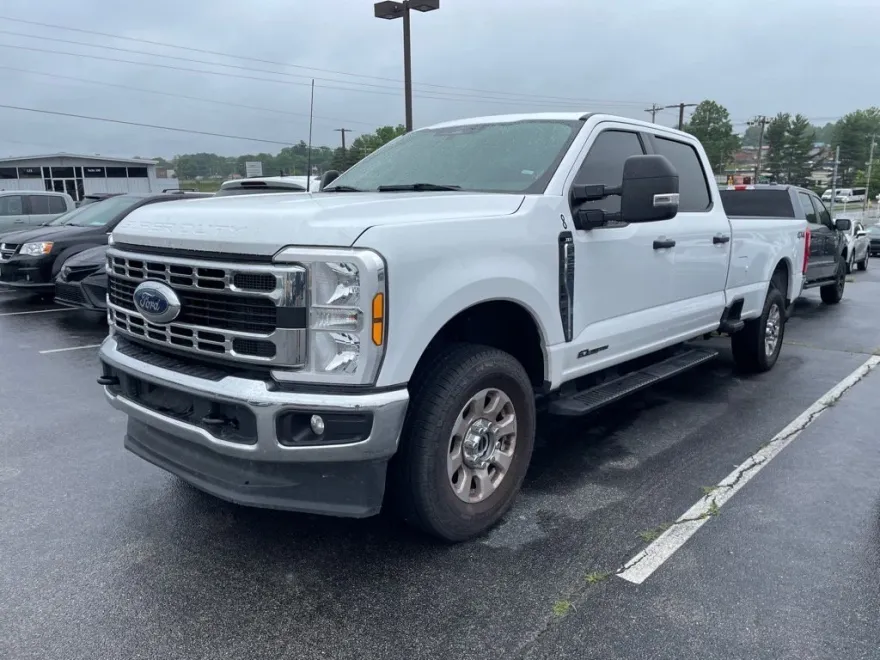 2024 Ford F-250 XLT photo 1