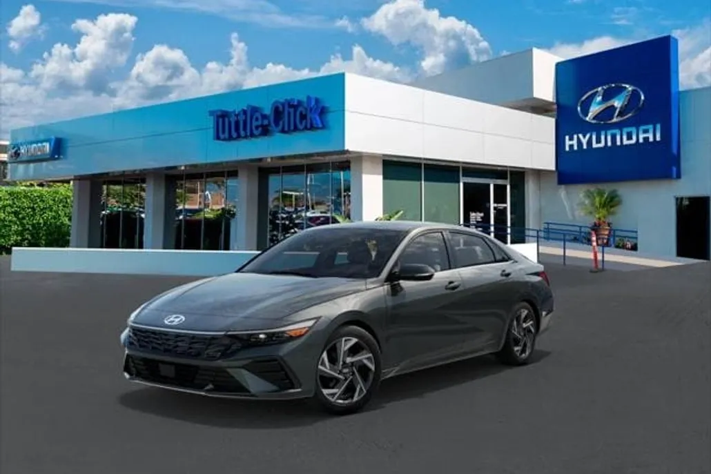 2025 Hyundai Elantra Limited photo 1