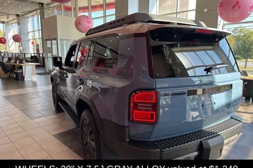 2025 Toyota Land Cruiser Premium photo 1