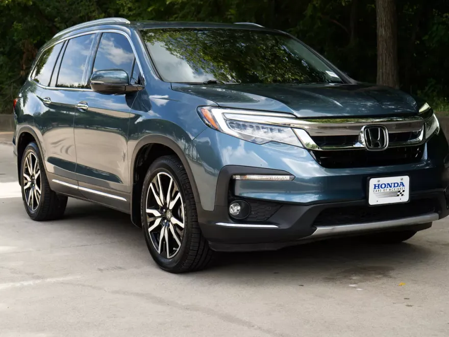 2020 Honda Pilot Touring photo 1