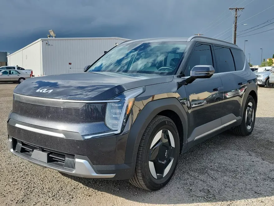 2024 Kia EV9 Wind photo 1