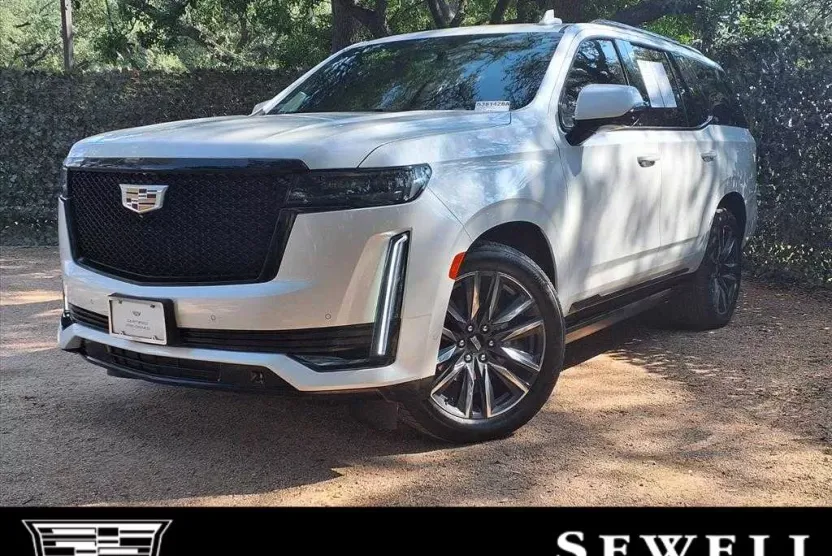 2024 Cadillac Escalade Sport Platinum photo 1