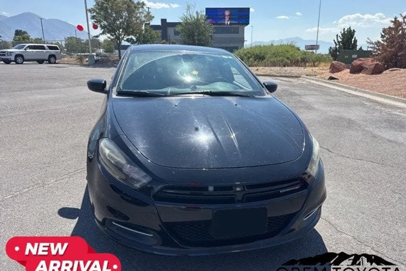 2015 Dodge Dart SE photo 1