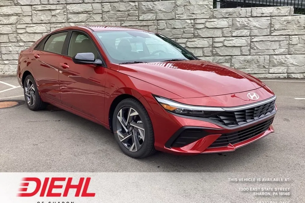 2025 Hyundai Elantra SEL Sport photo 1