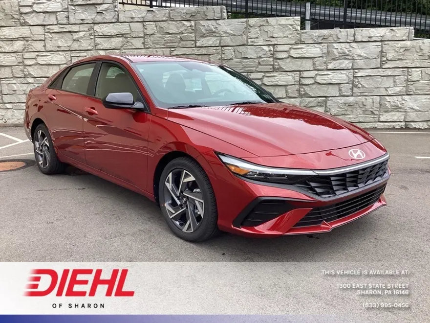 2025 Hyundai Elantra SEL Sport photo 1