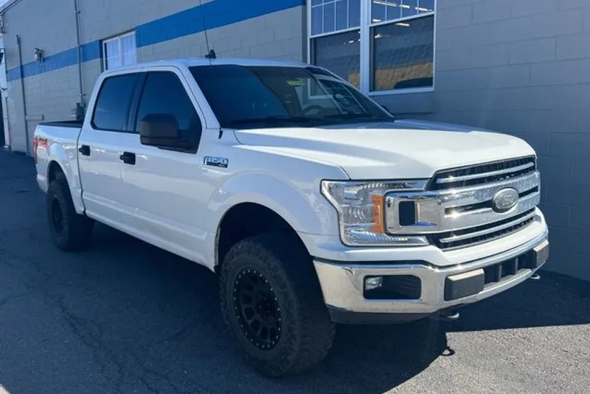 2019 Ford F-150 XLT photo 1