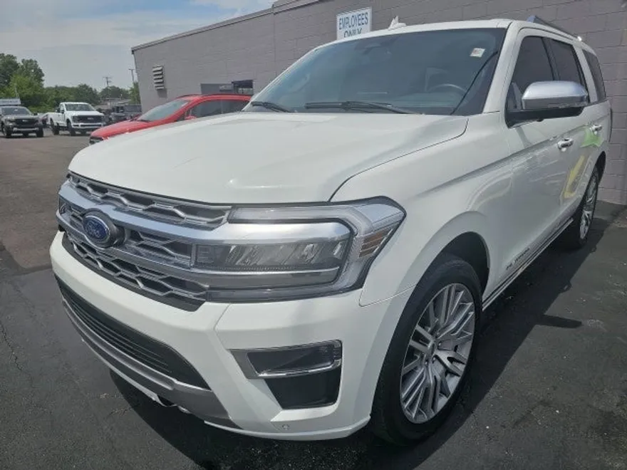 2022 Ford Expedition Platinum photo 1