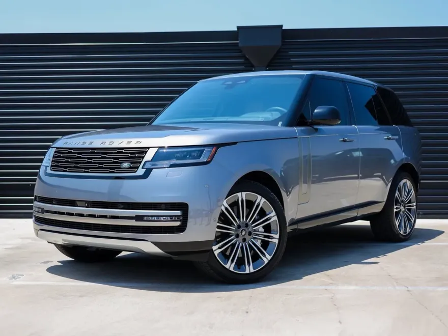 2024 Land Rover Range Rover SE photo 1