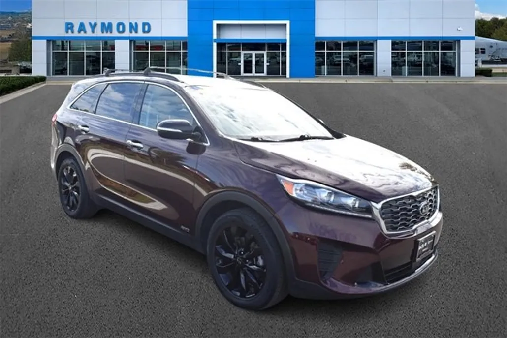 2020 Kia Sorento S photo 1