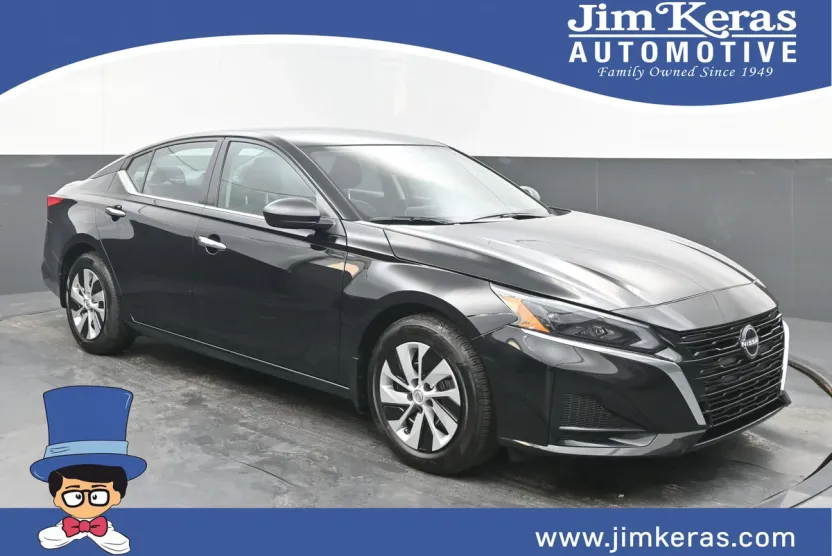 2025 Nissan Altima S photo 1