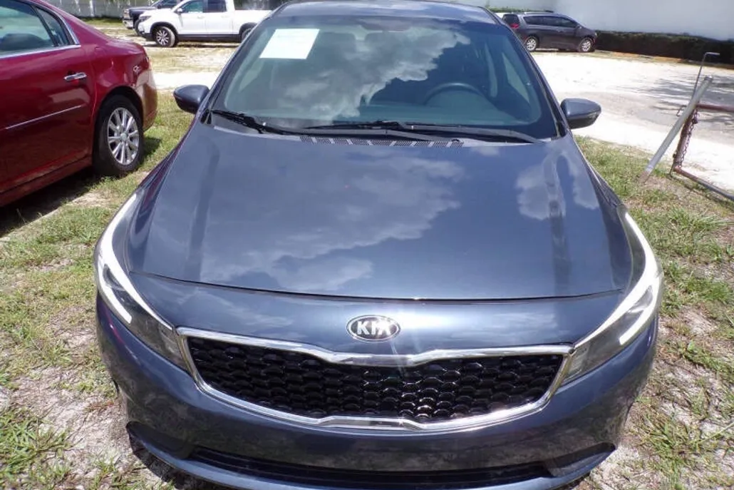 2016 Kia Forte LX photo 1