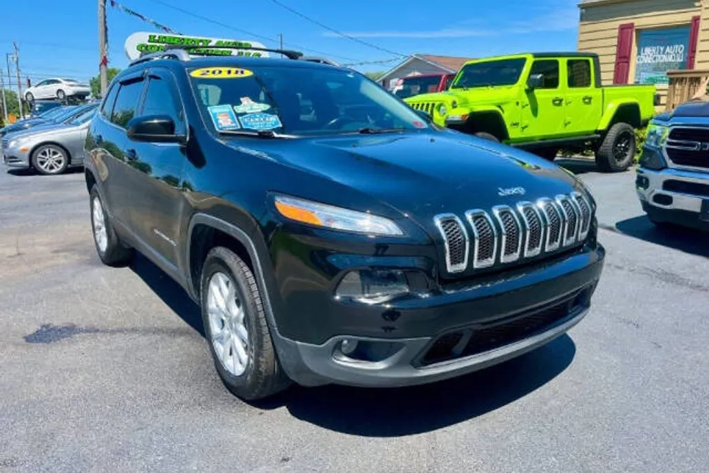 2018 Jeep Cherokee Latitude photo 1