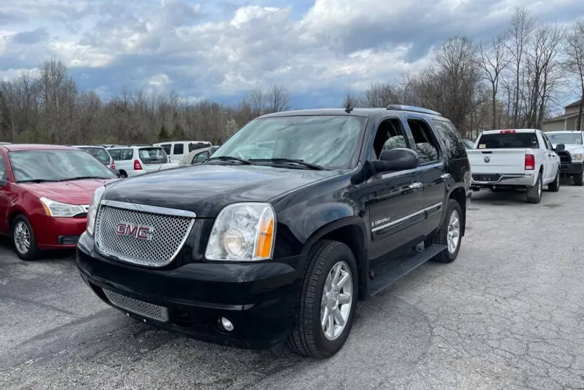2007 Gmc Yukon Denali photo 1