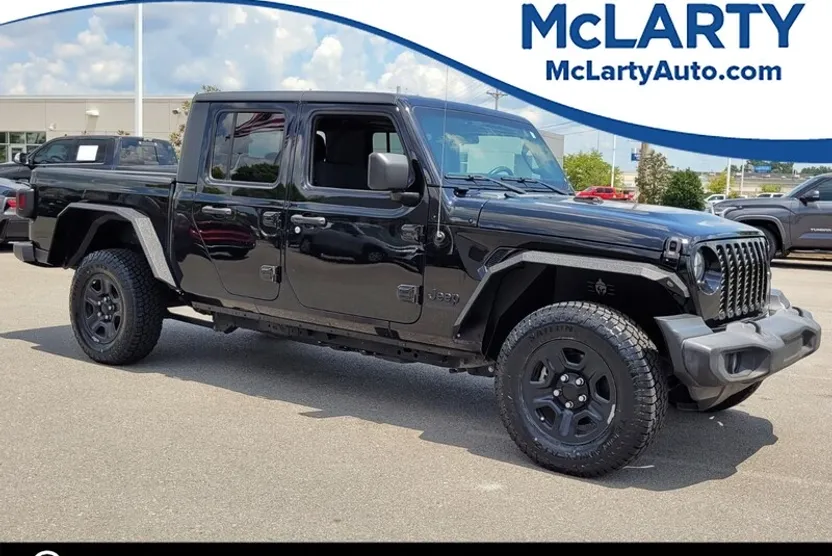 2021 Jeep Gladiator Sport photo 1