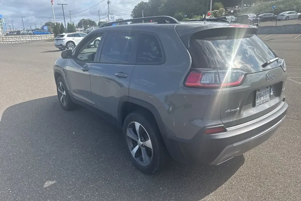 2022 Jeep Cherokee Limited photo 1