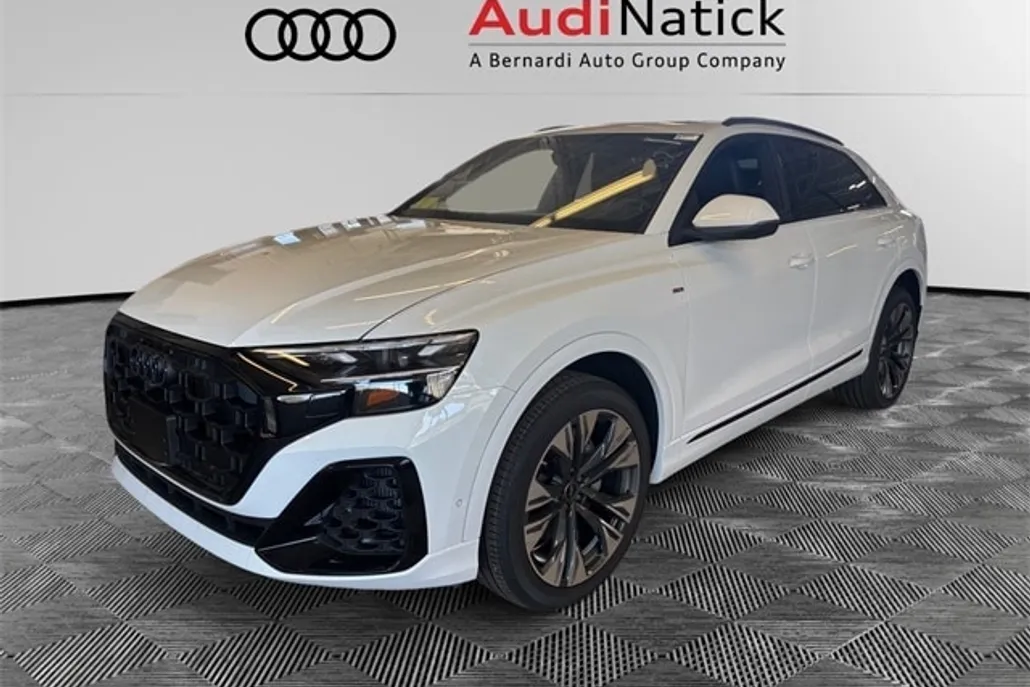 2025 Audi Q8 55 Premium Plus photo 1