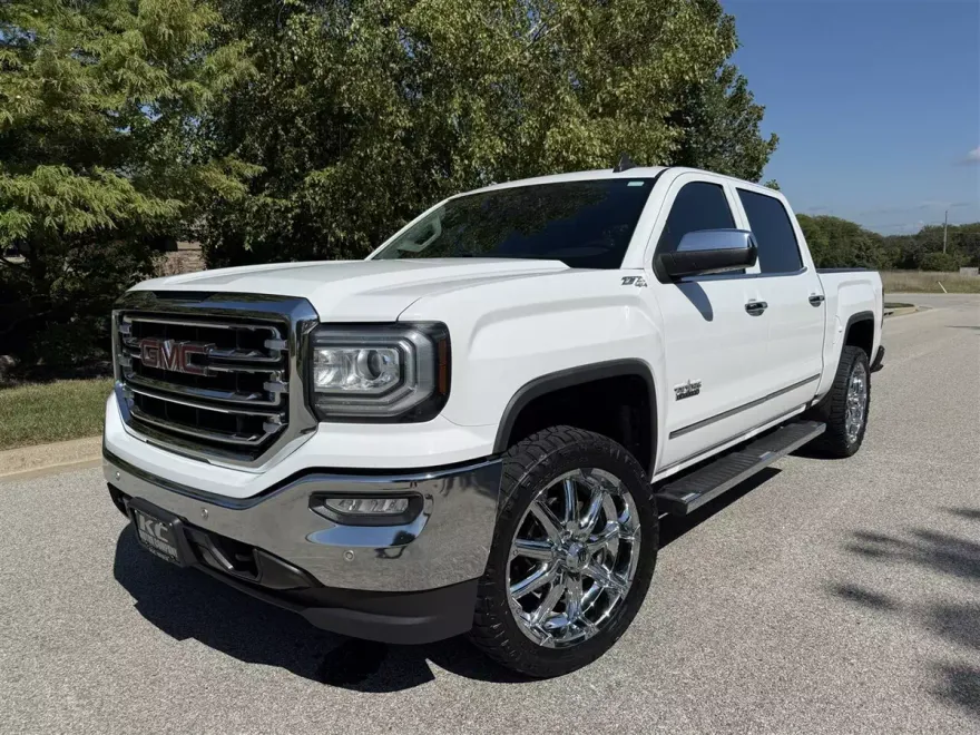 2017 Gmc Sierra 1500 SLT photo 1